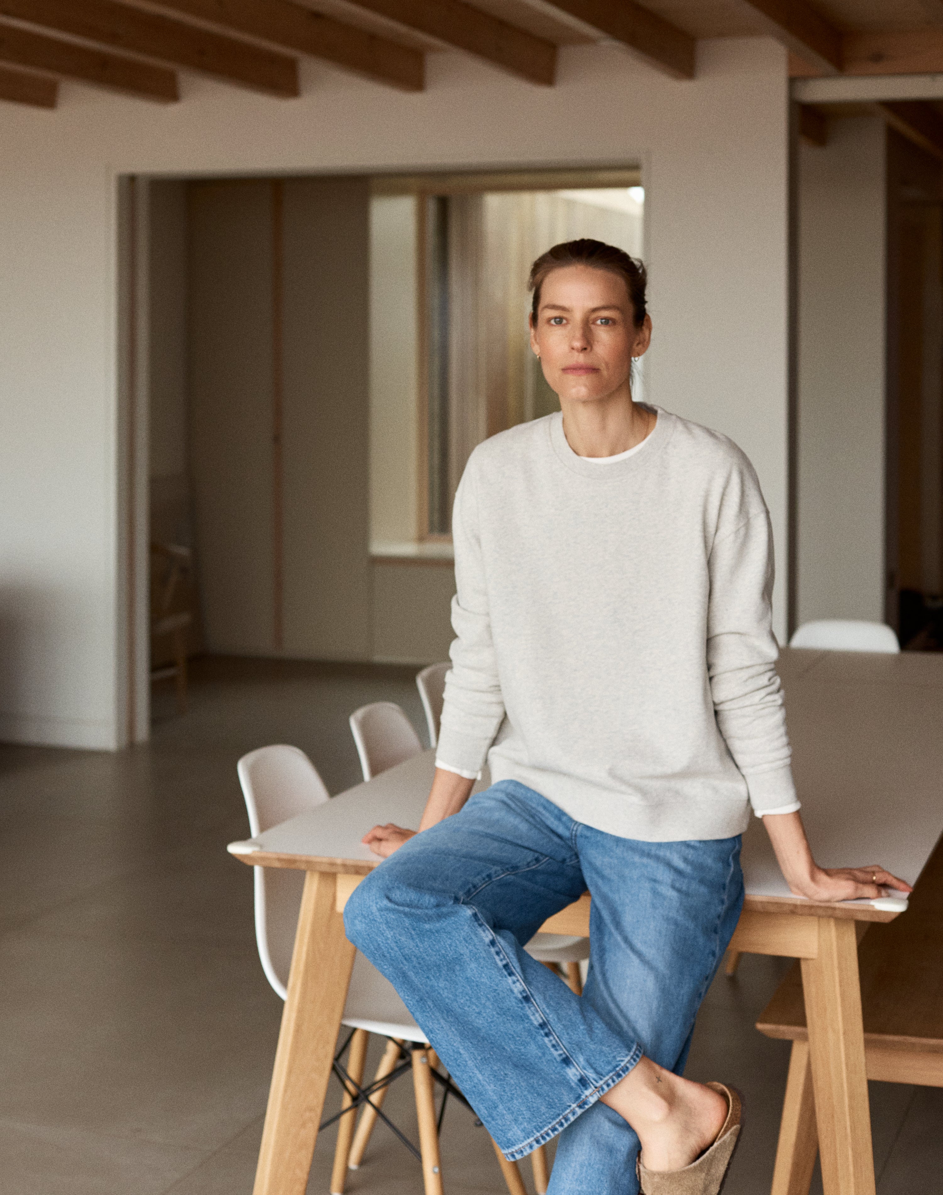 The Lived-In Loopback / Classic-Fit - Stone Grey / Archive Sale